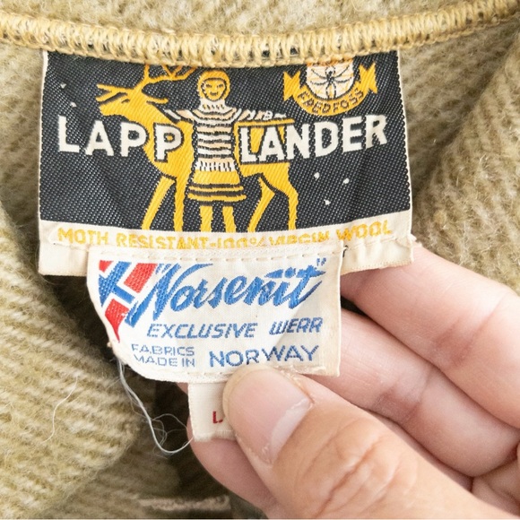 Lapp Lander Virgin Wool Moth Resistant Cardigan Coat Norway Size medium - Picture 5 of 7